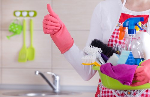 Local cleaning services for homes and flats in CR0