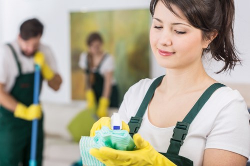 Scheduled office cleaning for desks and meeting rooms in CR0